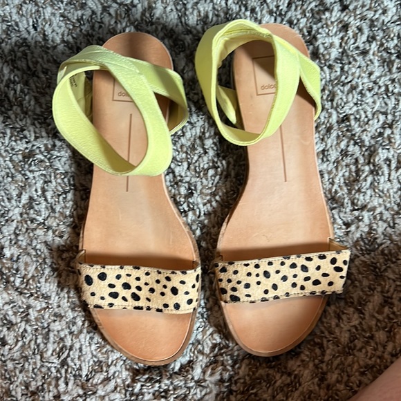 Dolce Vita micro wedges/flat sandals - Picture 2 of 3